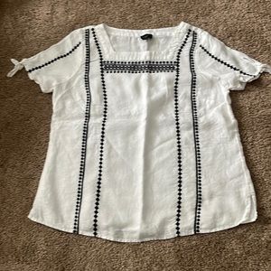 Talbots white and black top